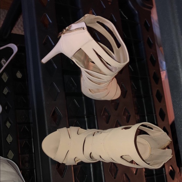 Heels - Picture 2 of 2